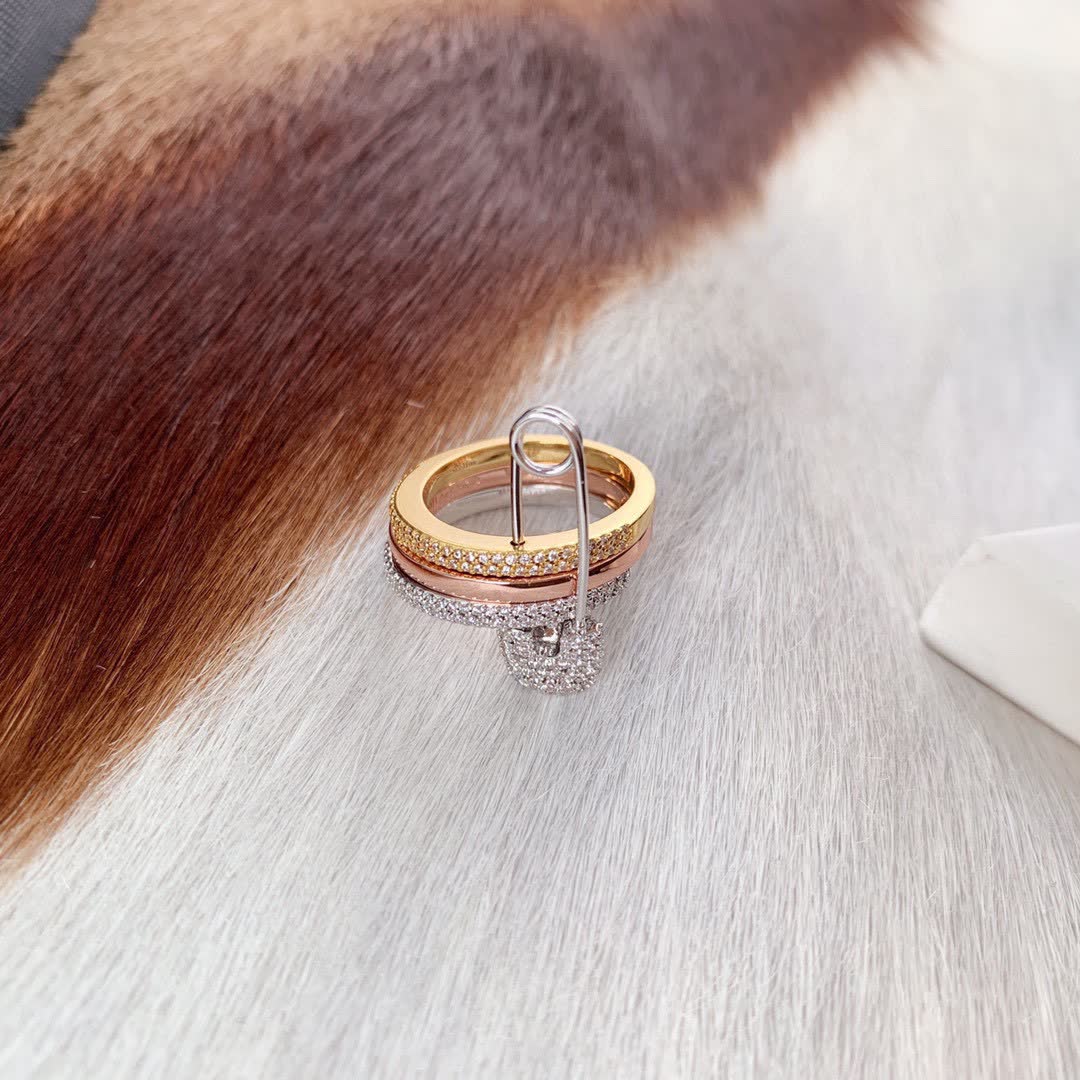 APM Monaco Luxury Diamond Ring Set with Safety Pin Charm